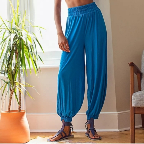 NEW FREE PEOPLE BEACH Natalie Set Color Blue, Multiple Sizes - Picture 3 of 5